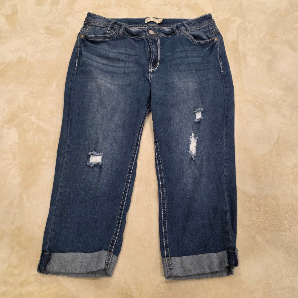 Faded Glory Womens Capri Jeans Size 18W Dark Wash Distressed Cuffed Stretch Plus